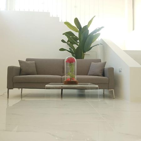 Elegant Basement Suite Orosei Exteriér fotografie